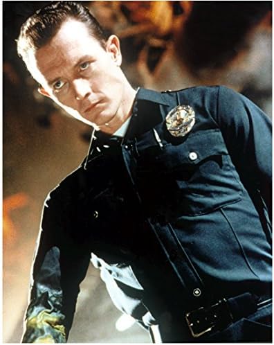 Робърт Патрик в ролята на Т-1000 в Терминаторе денят на страшния съд в униформа Снимка с размери 8 х 10 см