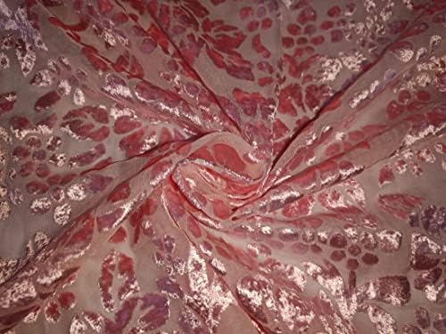 Кадифе плат Devore от полиестер и вискоза с прегаряне розов цвят в пода на ширина 44 инча